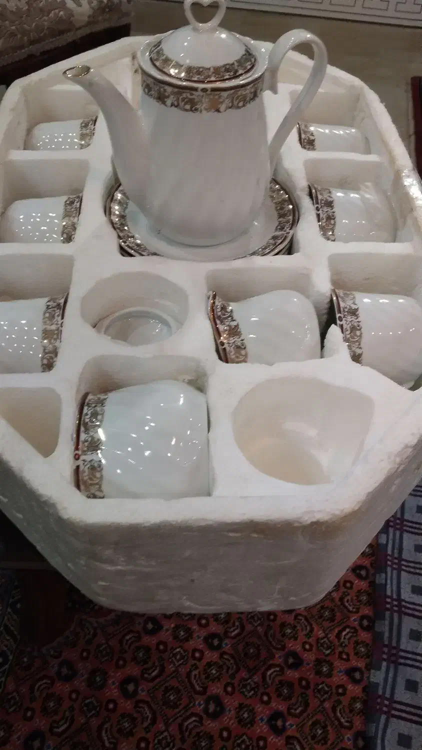 سرویس چینی صبحانه خوری|ظروف سرو و پذیرایی|اردبیل, |دیوار