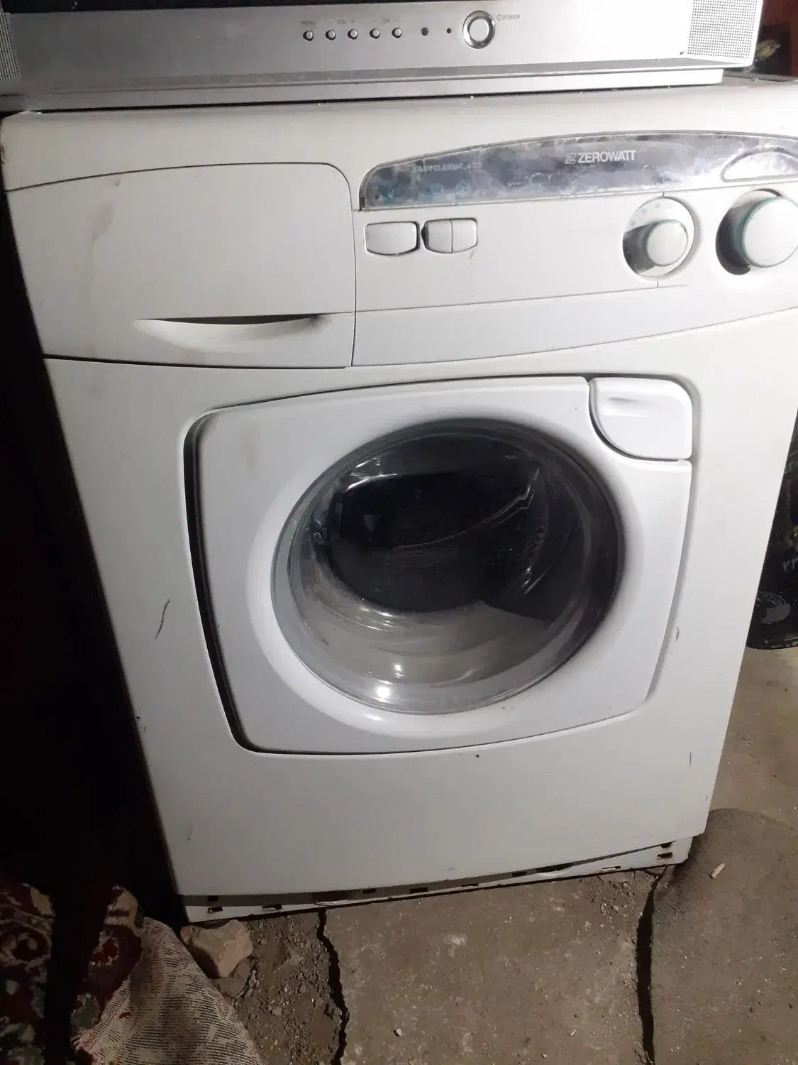 لباسشوی زیرو وات سالم|ماشین لباسشویی و خشککن لباس|تیکمه داش, |دیوار