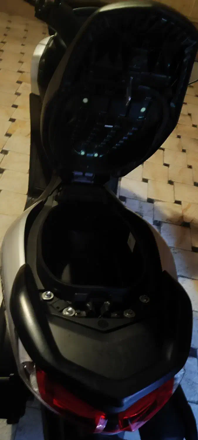 n maxمدل۱۴۰۳فول|موتورسیکلت|تهران, خواجه نظام الملک|دیوار