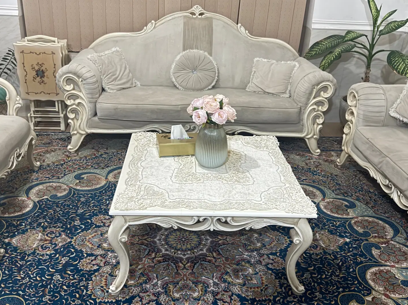 مبلمان|مبلمان خانگی و میز عسلی|شیراز, بید زرد|دیوار