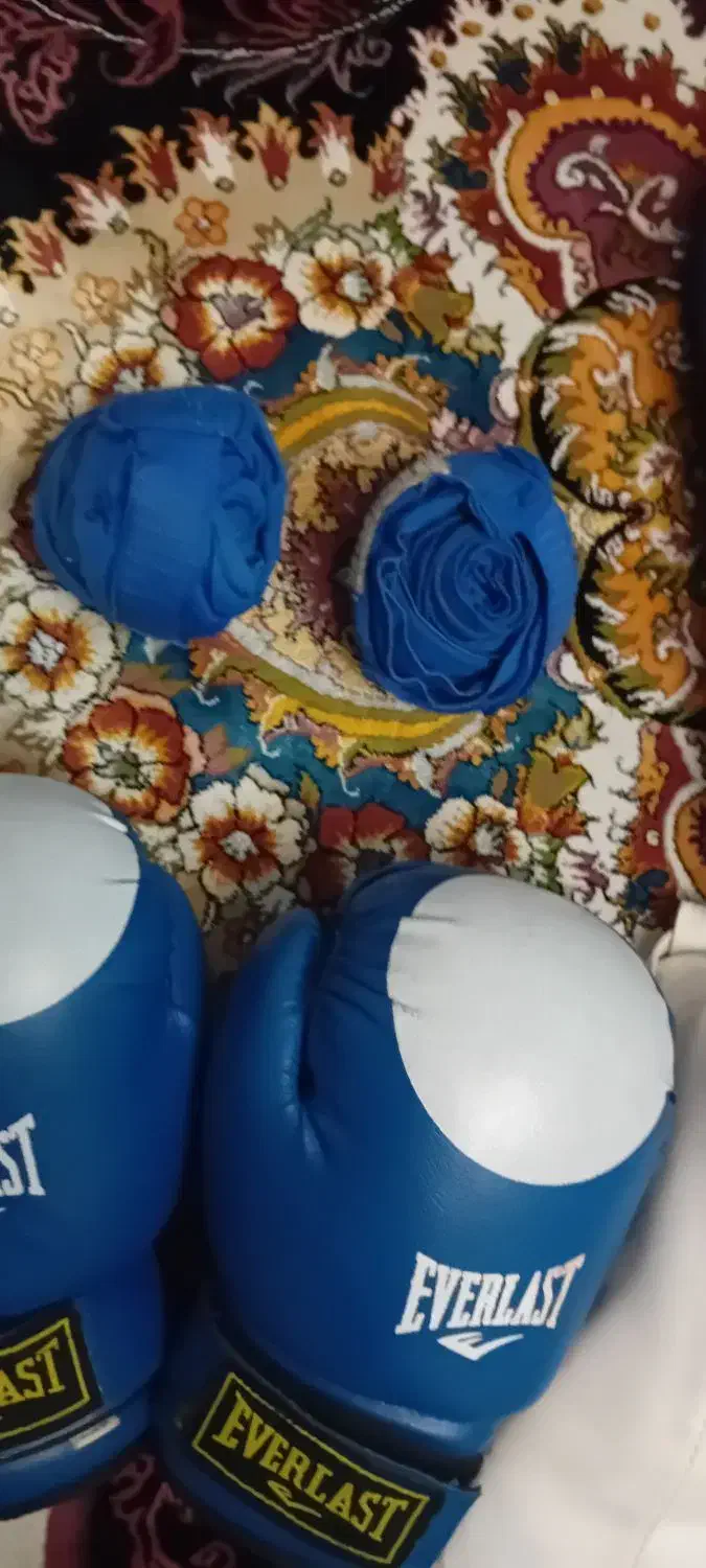 لوازم بوکس خیلی کم استفاده شده|تجهیزات ورزشی|تهران, کوثر|دیوار