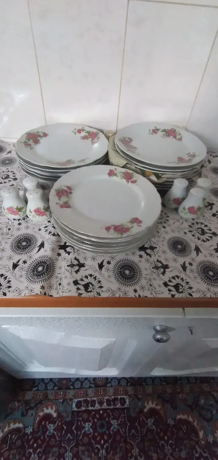 گل سرخ وغیره|ظروف سرو و پذیرایی|خرمدره, |دیوار