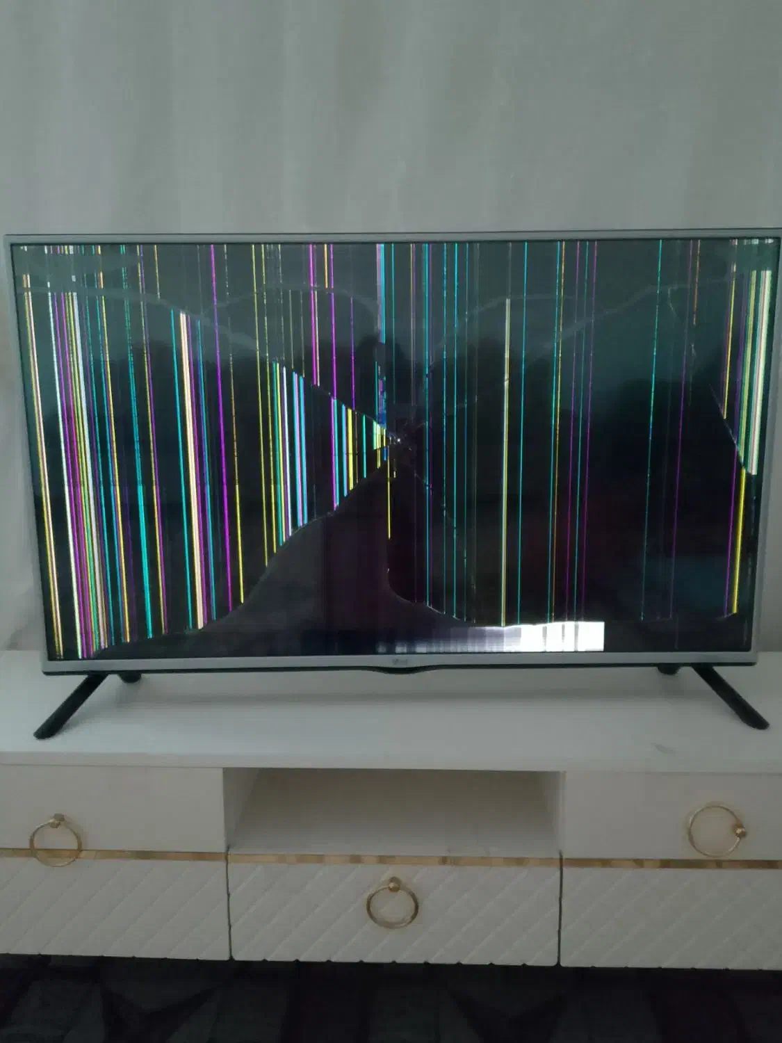 باسلام تلوزیون ۴۳ اینج|تلویزیون و پروژکتور|اهر, |دیوار