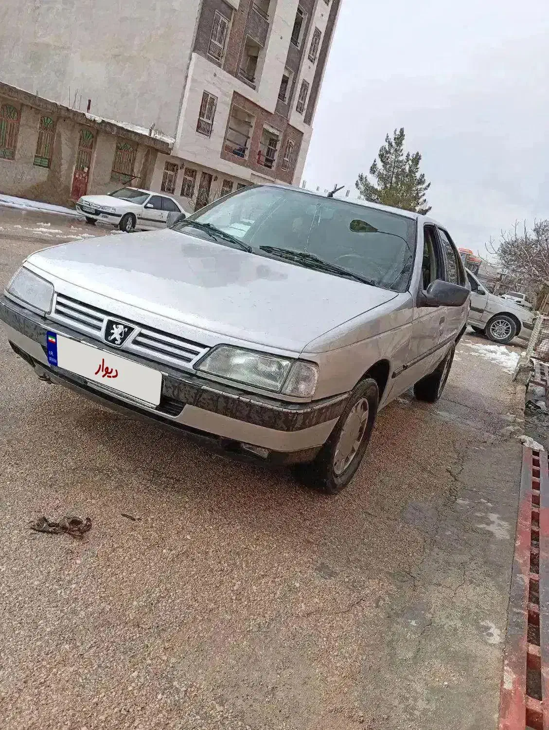 پژو 405 نقره ای|خودرو سواری و وانت|یاسوج, |دیوار