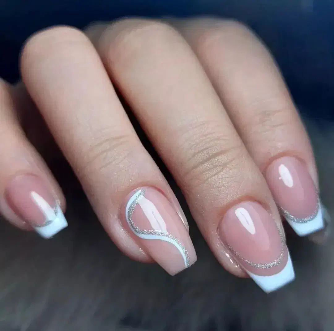 کاشت ناخن با بهترین متریال و بالاترین کیفیت|خدمات آرایشگری و زیبایی|جهرم, |دیوار