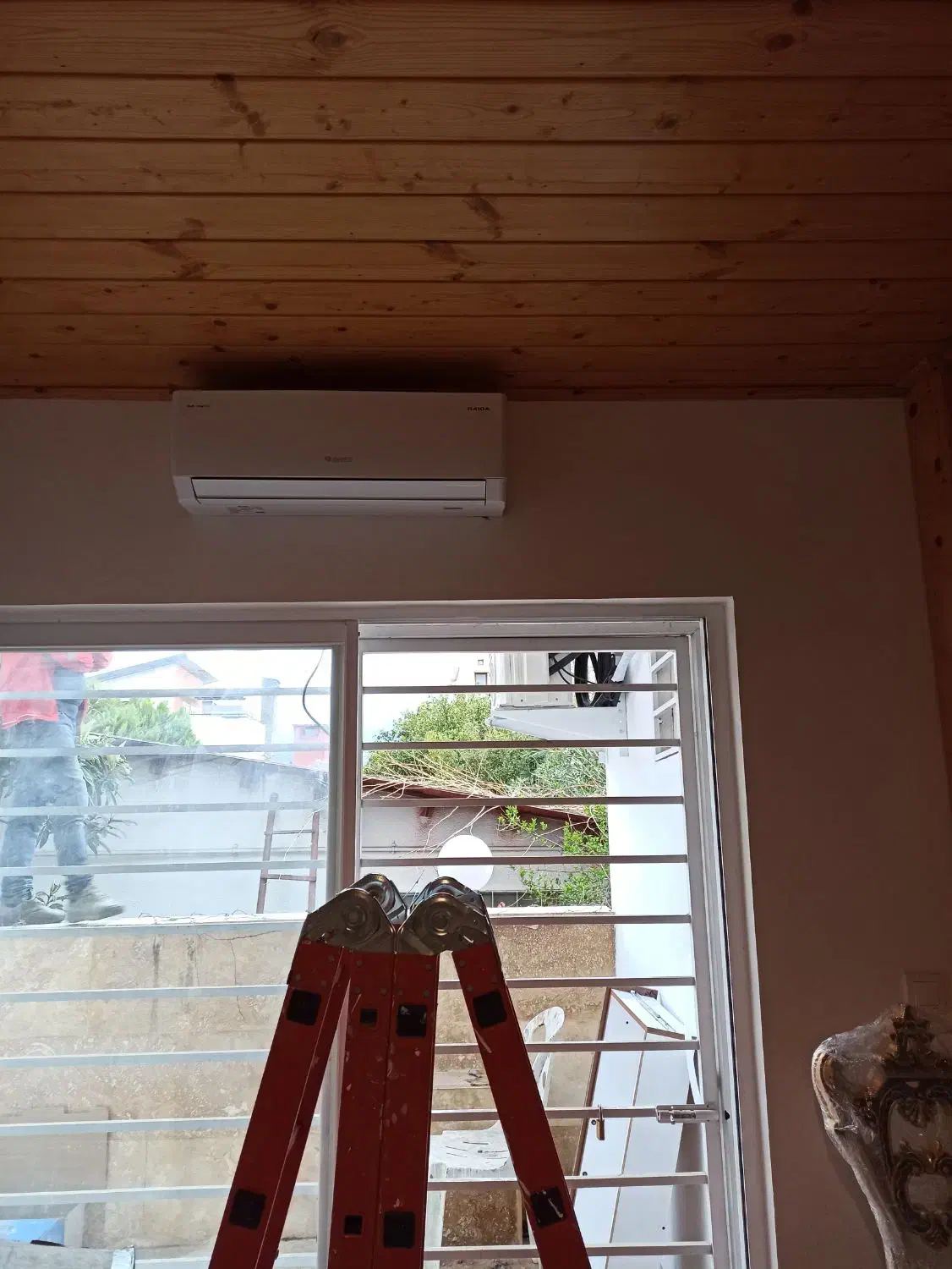 خدمات جا به جایی نصب لوله کشی زیر کار کولر گازی|خدمات پیشه و مهارت|نشتارود, |دیوار