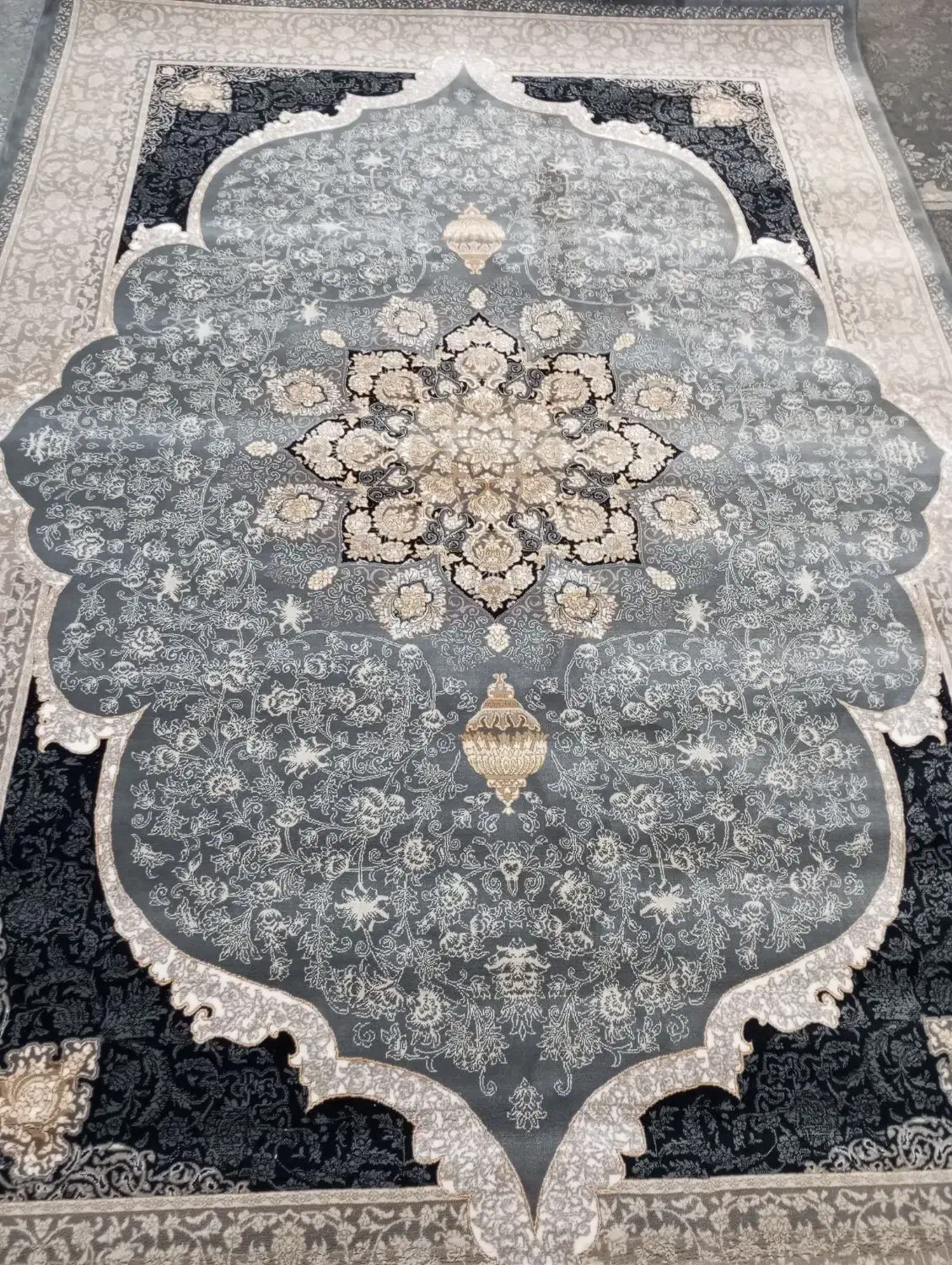 فرش۶متری جفت|فرش|مشهد, انقلاب|دیوار