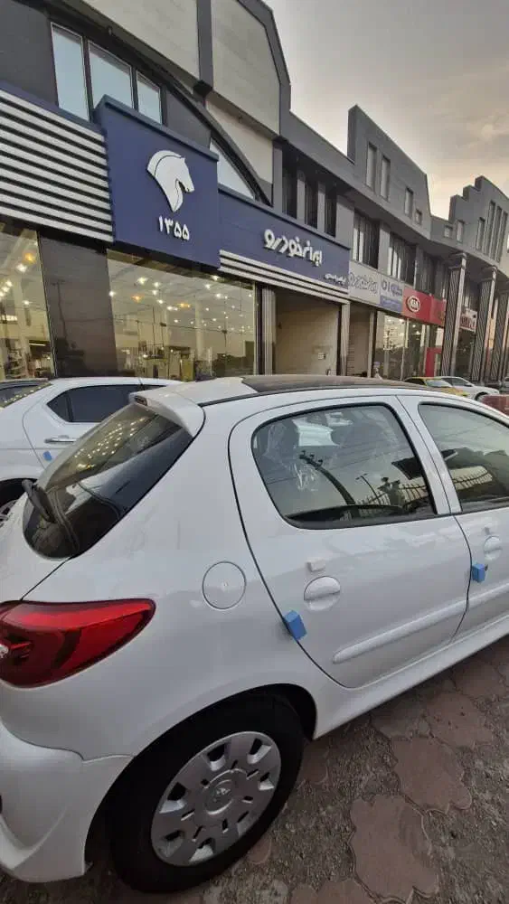 پژو 207 پانارما خشک|خودرو سواری و وانت|محمدیه-قزوین, |دیوار