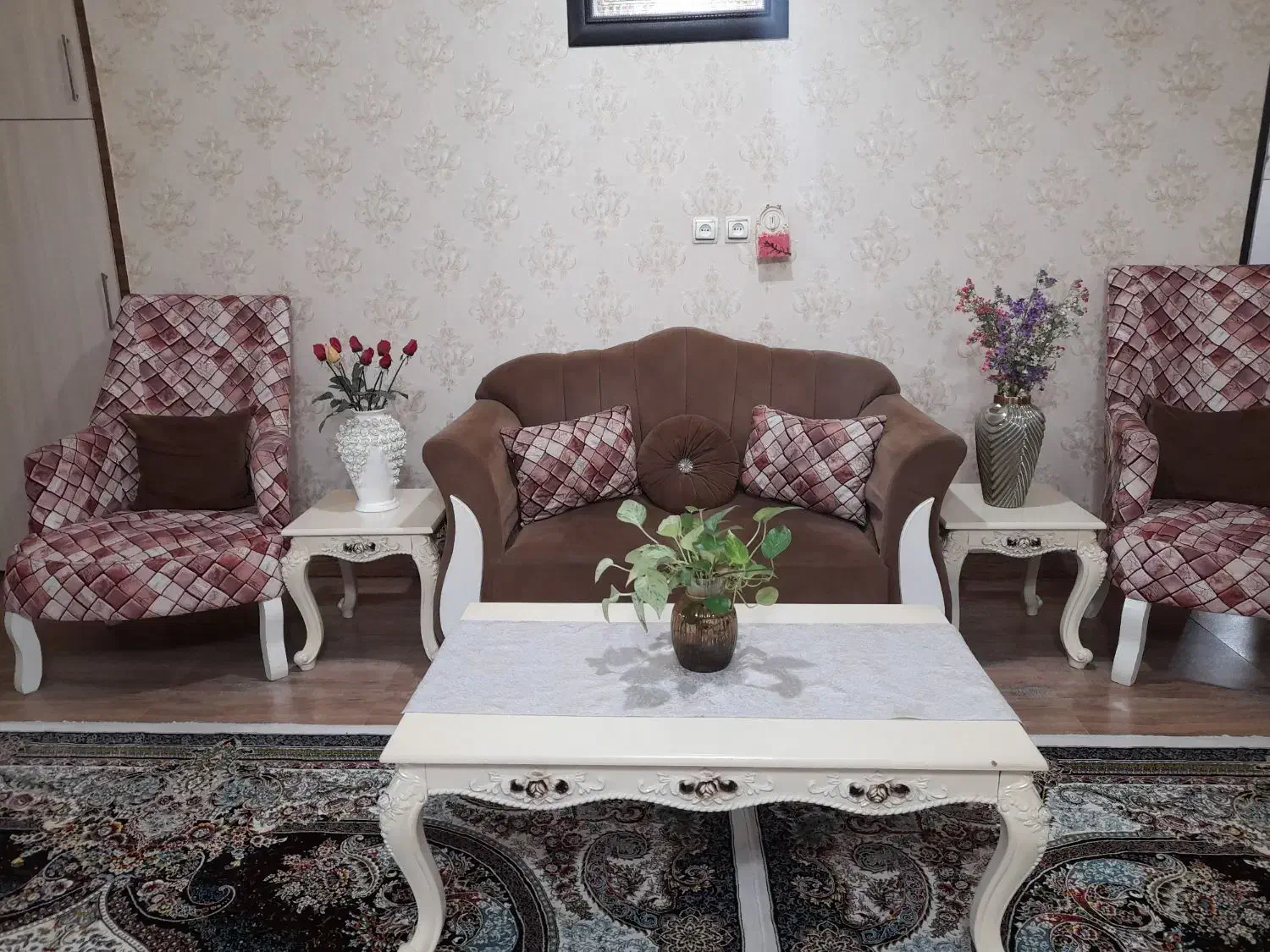 فروش مبلمان خانگی ۷ نفره|مبلمان خانگی و میز عسلی|گوراب زرمیخ, |دیوار