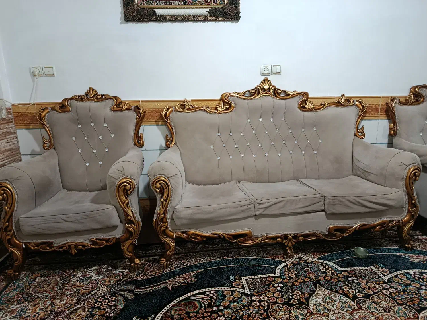 مبل سلطنتی 9 نفره قیمت مناسب|مبلمان خانگی و میز عسلی|محمدیه-قزوین, |دیوار