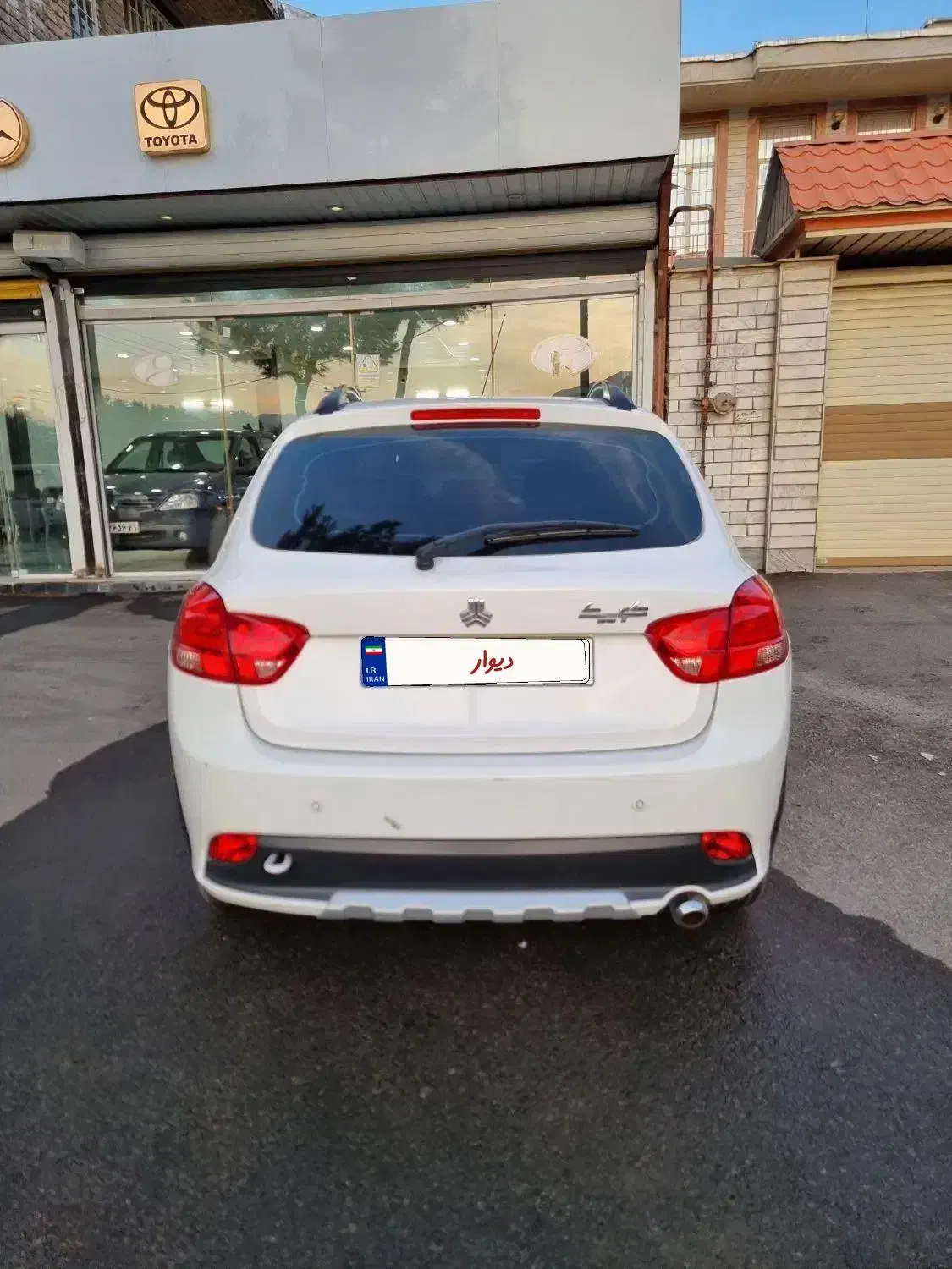 کوئیک دنده ای ۴۰۱|خودرو سواری و وانت|بروجرد, |دیوار