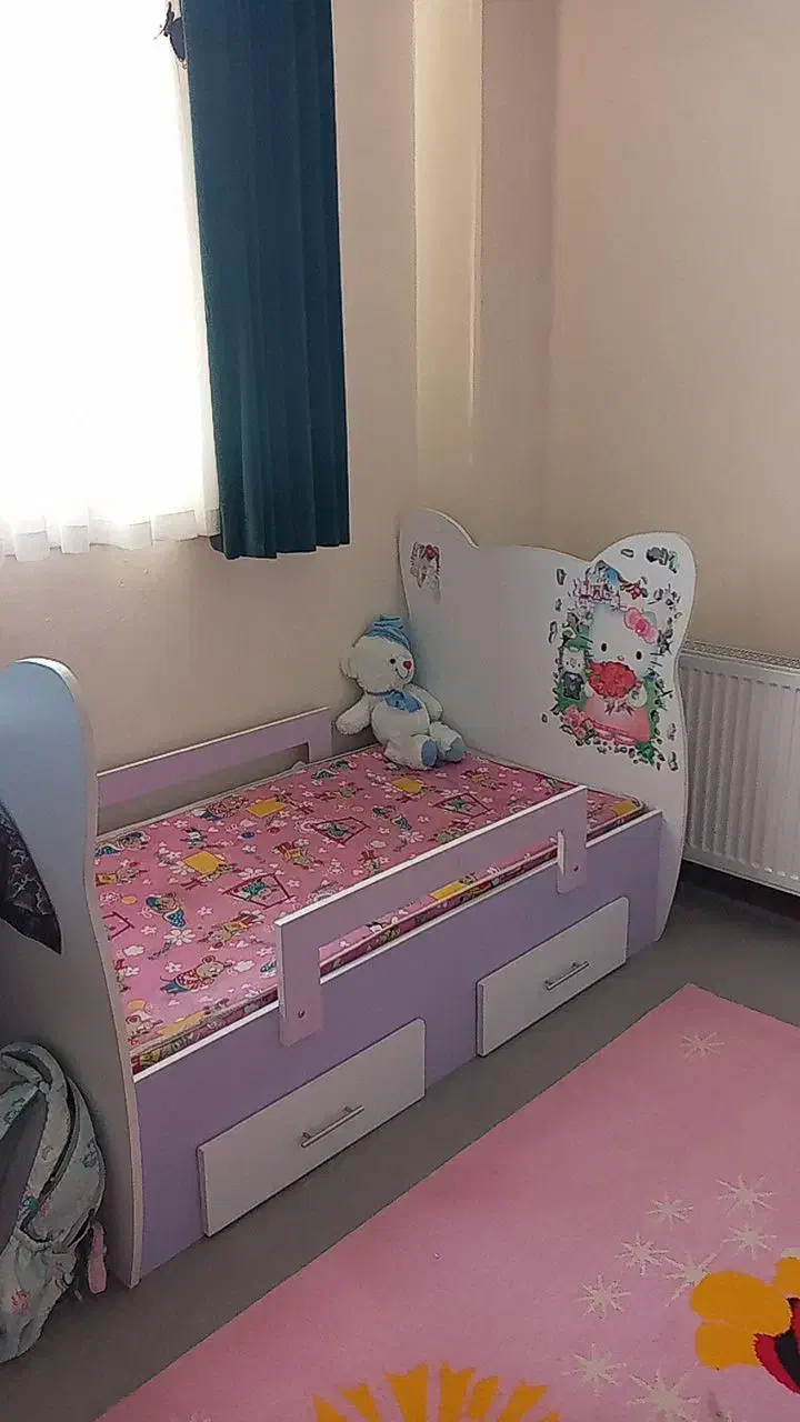 تخت وکمدبچه|اسباب و اثاث بچه|کرمانشاه, |دیوار