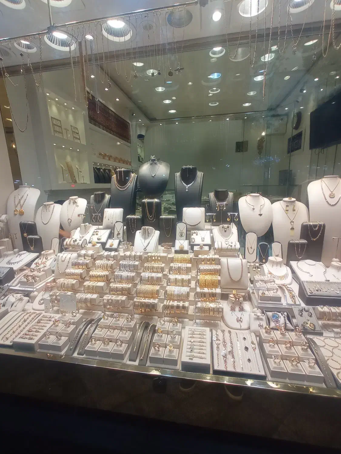 طلا فروشی ۱۲ متر // زیبا شهر|فروش مغازه و غرفه|قرچک, زیبا شهر|دیوار