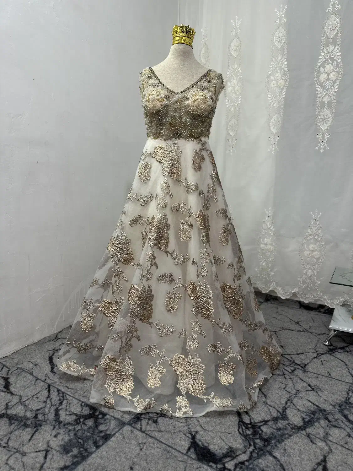 لباس مجلسی|لباس|اردبیل, |دیوار