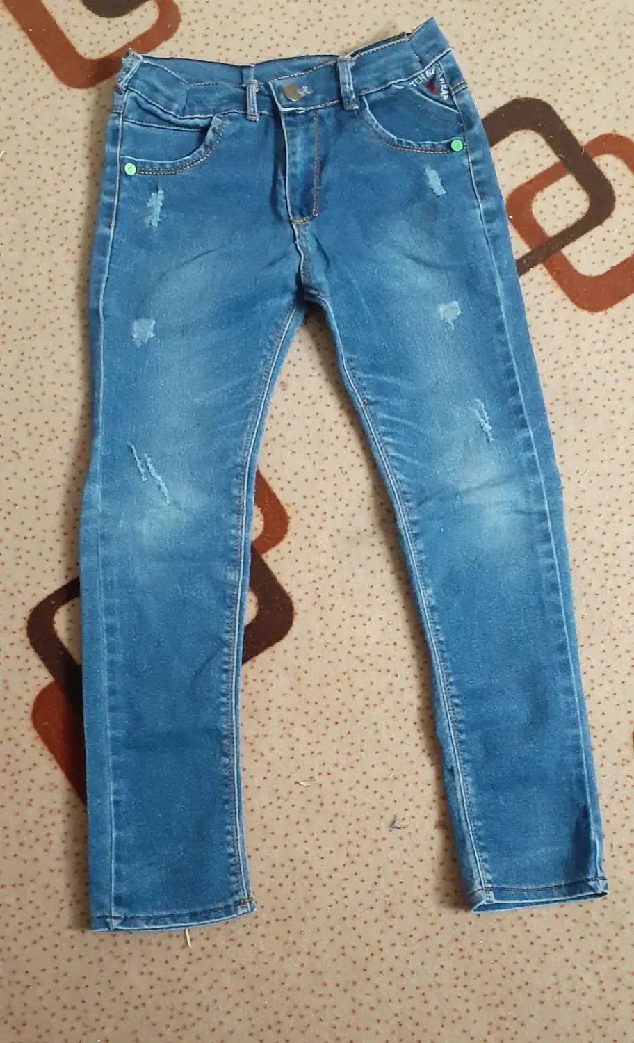 مانتو|لباس|تربت جام, فاز ۳ فرهنگیان|دیوار