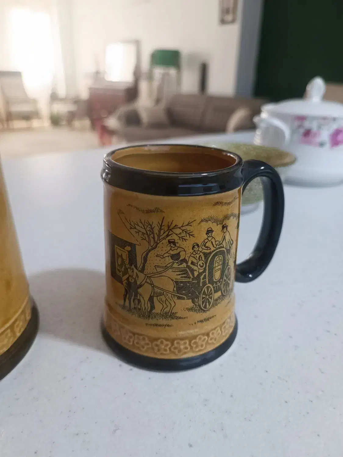 پارچ و لیوان قدیمی|کلکسیون اشیاء عتیقه|مشکیندشت, |دیوار