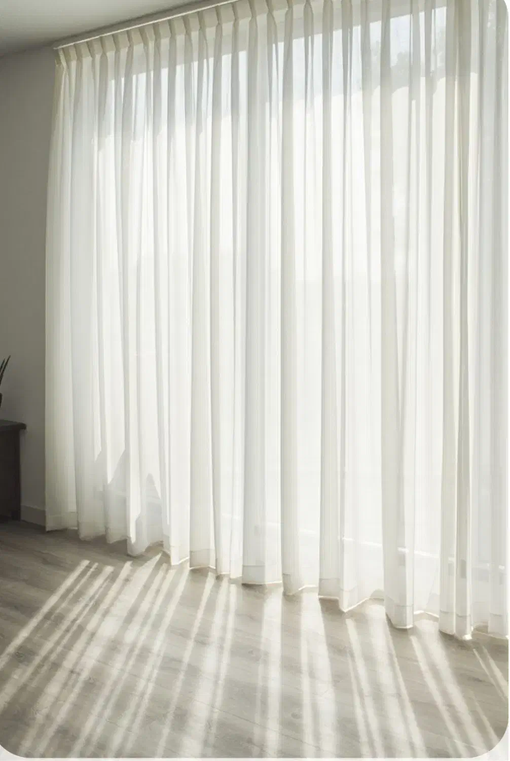 اجاره اتاق و صندلی و میز در سالن زیبایی|اجارهٔ دفتر کار، اتاق اداری، مطب|شیراز, شهرک جماران|دیوار