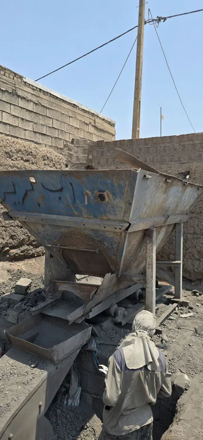 گیربکس روسی فیدر نوار نقاله|ماشین‌آلات صنعتی|خمینی‌شهر, |دیوار