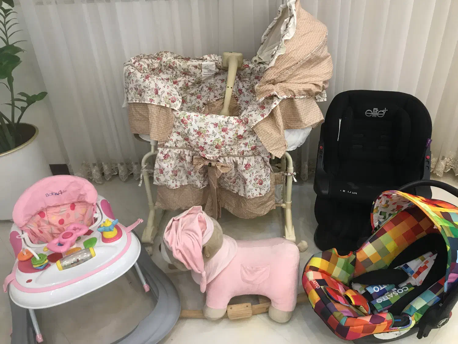 سیسمونی کودک|کالسکه و لوازم جانبی|قم, انسجام|دیوار