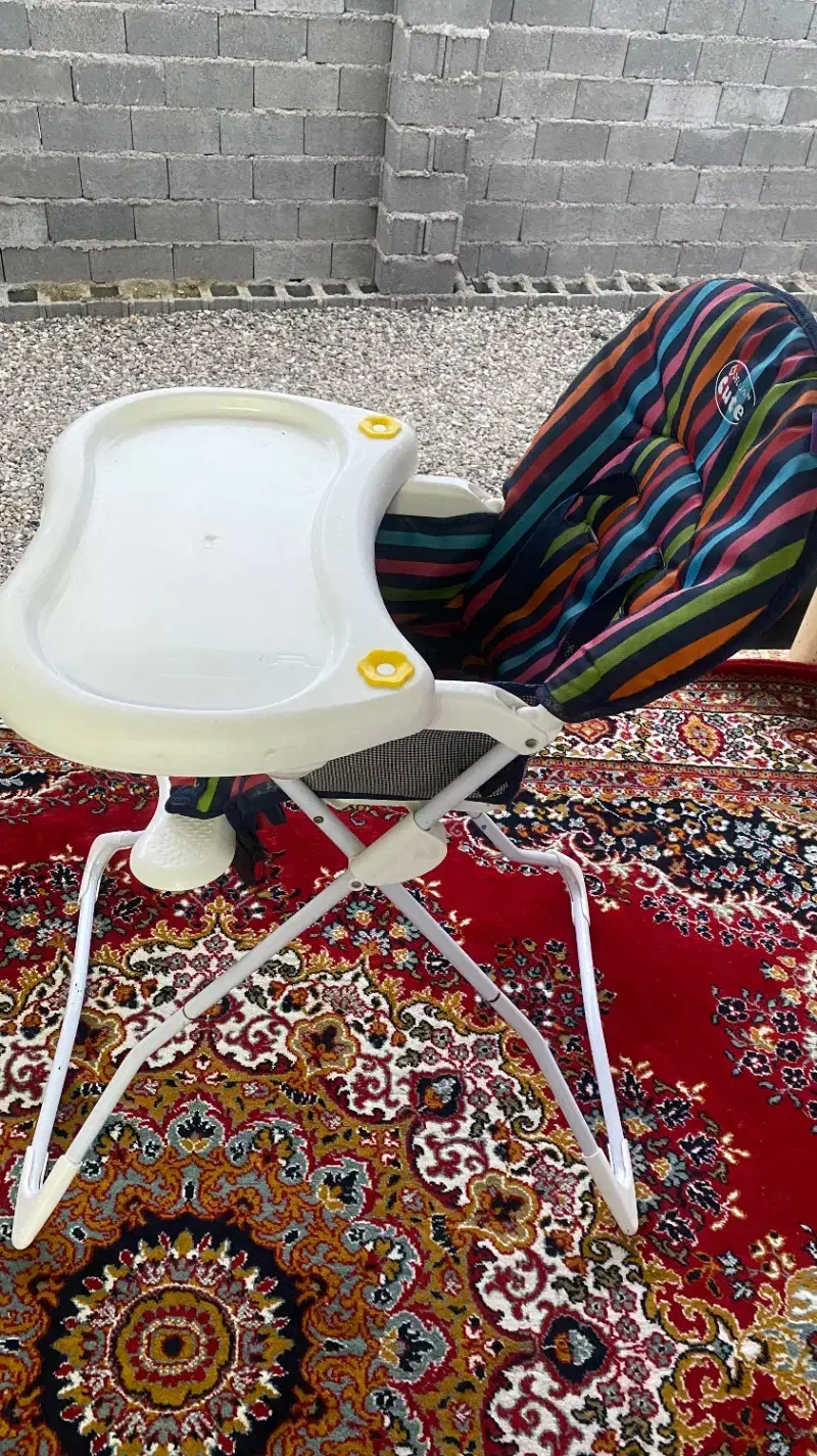 صندلی غذای کودک|تخت و صندلی بچه|رشت, هلال احمر|دیوار