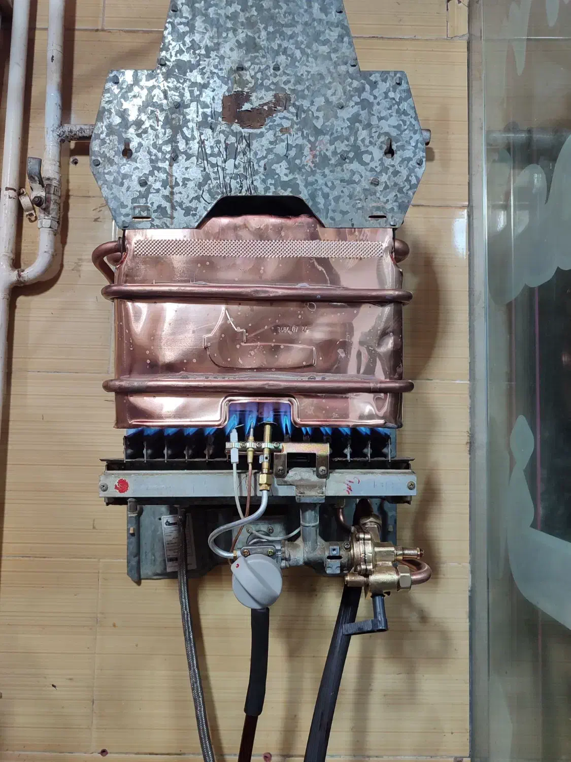 تعمیرات،آبگرمکن،پکیج،لباسشویی،بخاری درمنزل|خدمات پیشه و مهارت|دورود, |دیوار