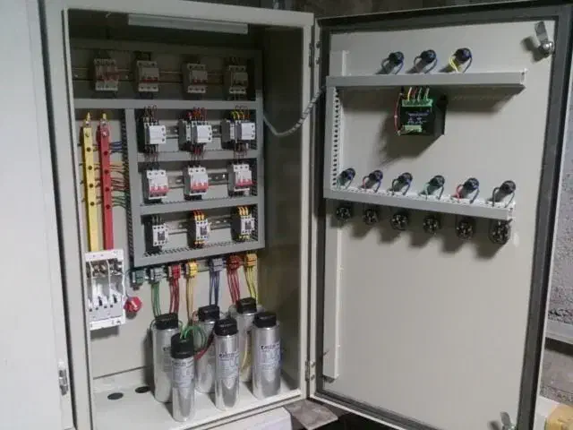 برق صنعتی کاوش ، خازن ، اینورتر ، خورشیدی ، شناور|خدمات پیشه و مهارت|زنجان, |دیوار