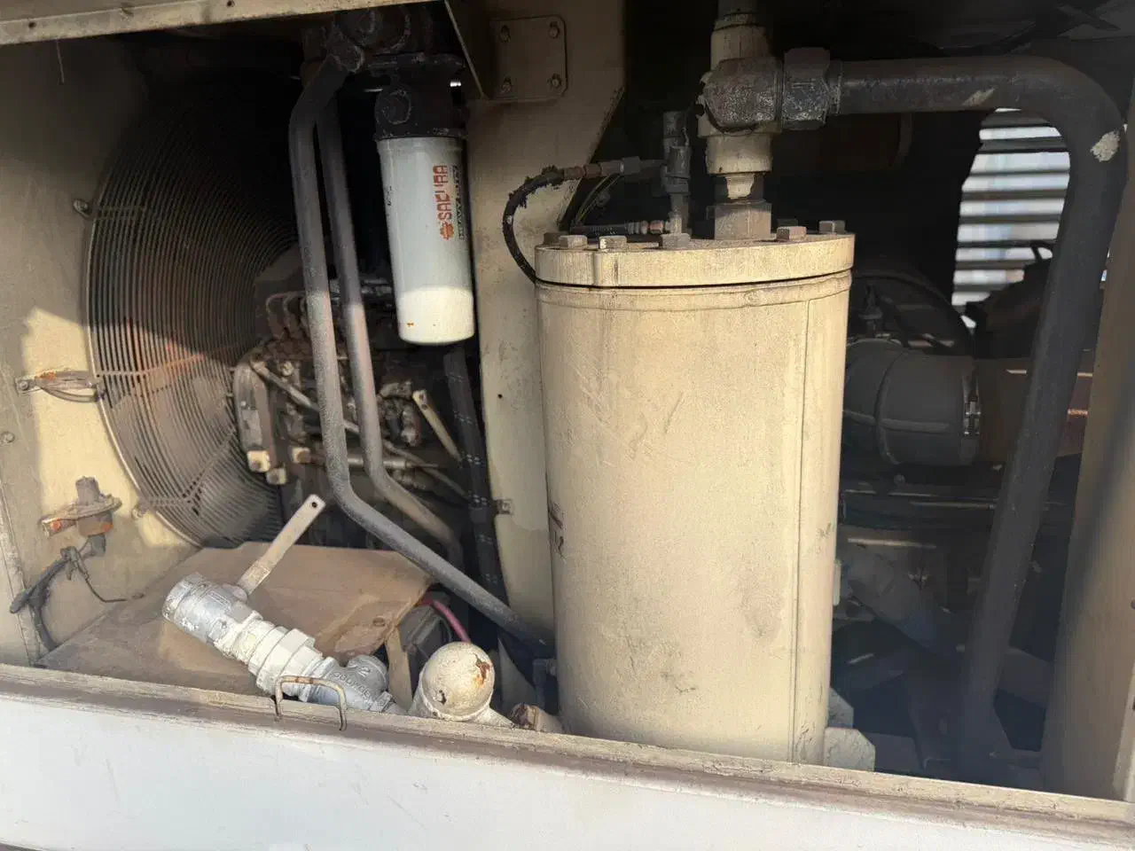 کمپرسور ۷۵۰|ماشین‌آلات صنعتی|اسلام‌شهر, شهرک سعیدیه|دیوار