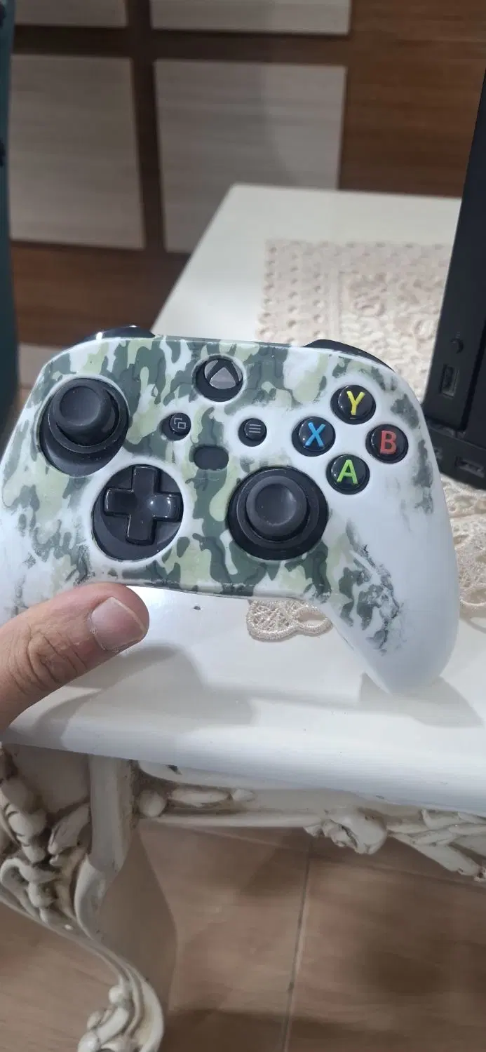xbox one x 1t|کنسول، بازی ویدئویی و آنلاین|اسلامشهر, شهرک لاله|دیوار