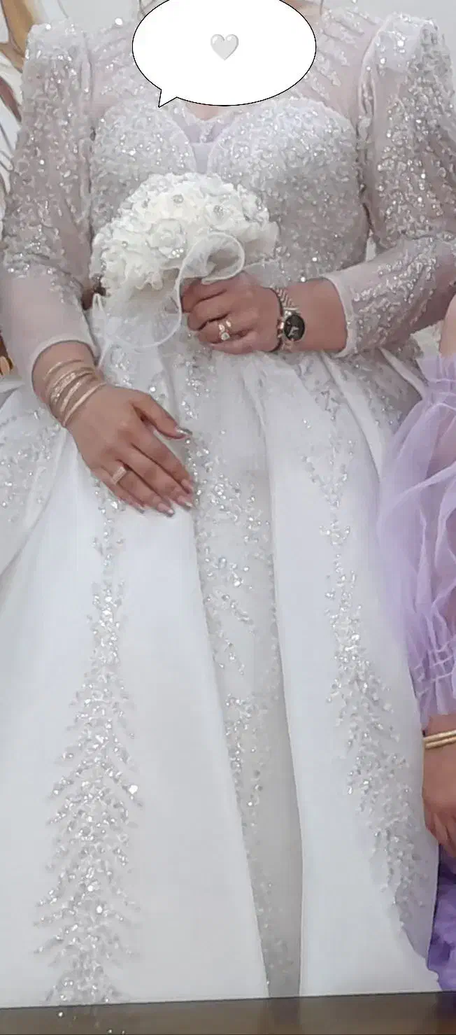 لباس عروس|لباس|الیگودرز, |دیوار