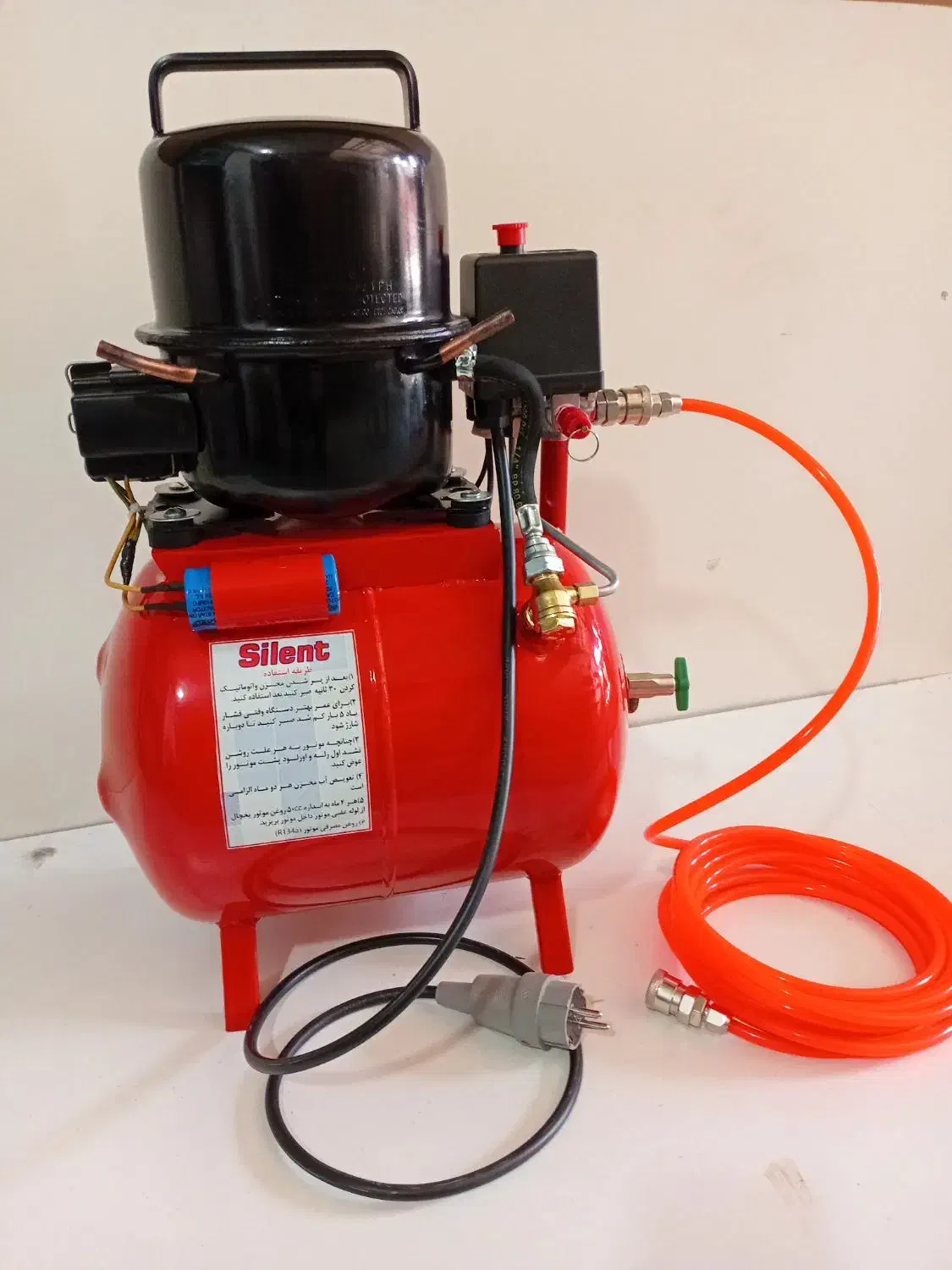 پمپ باد ۱۵ لیتری|ابزارآلات|قم, کوه سفید|دیوار