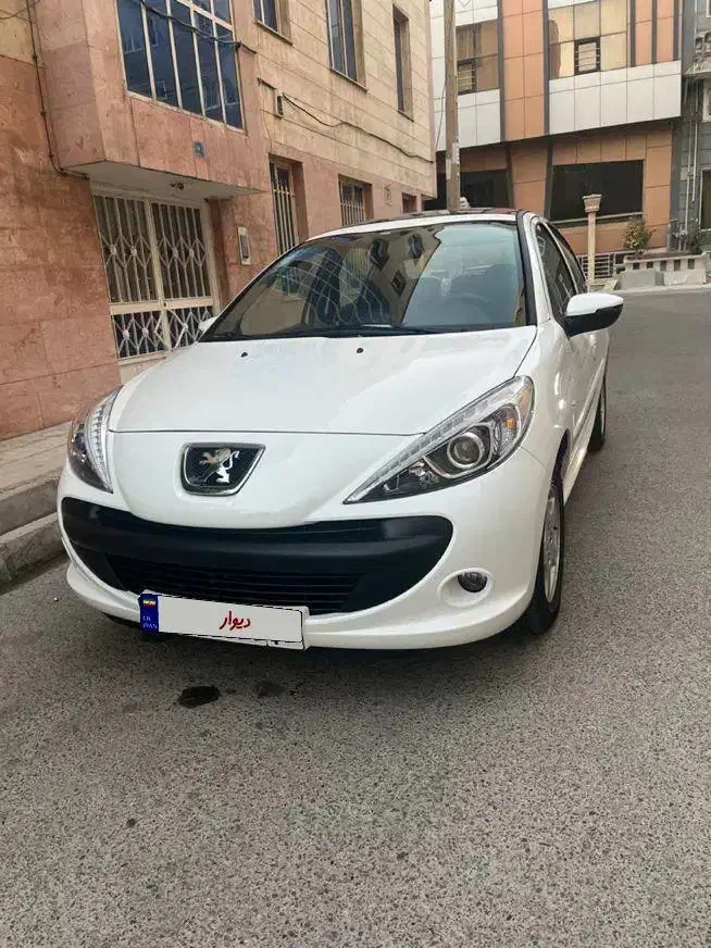 مدل1404 دارای کارت طلایی|خودرو سواری و وانت|رباطکریم, رباطکریم|دیوار