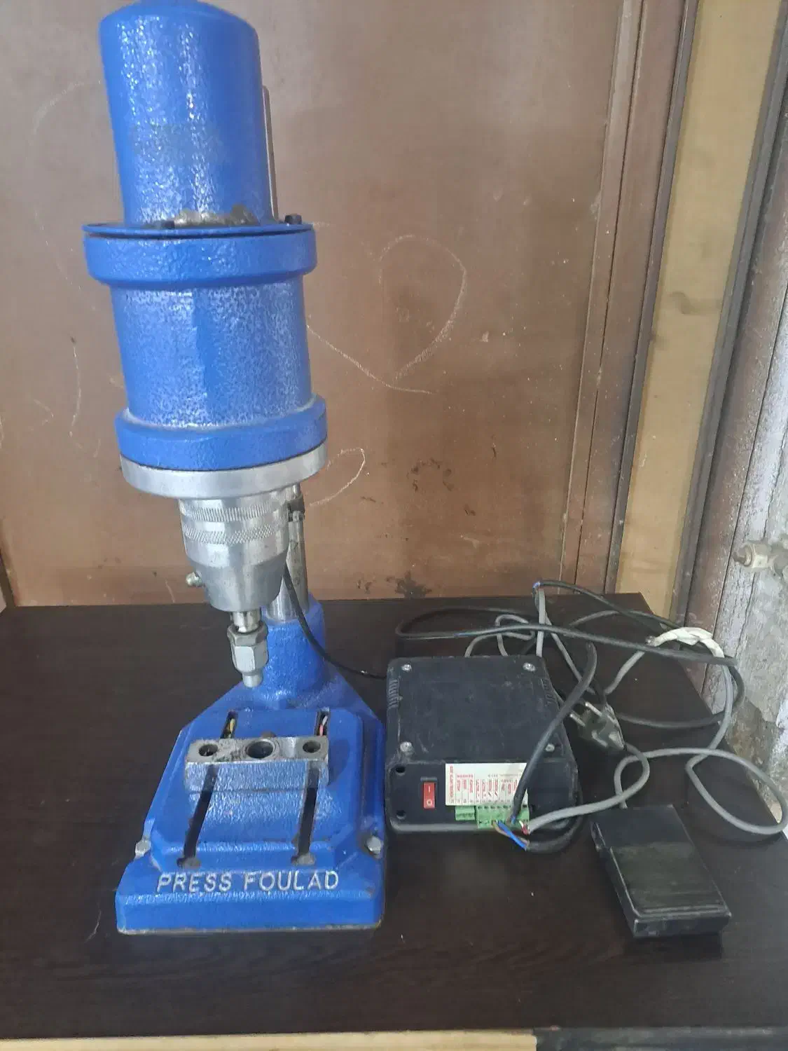 دستگاه فولاد پرس دکمه|لوازم خیاطی و بافتنی|پاکدشت, حصار امیر|دیوار