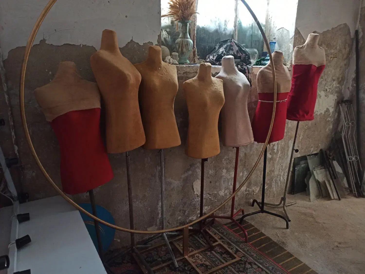 بک گراند چوبی و حلقه فلزی|صنایع دستی و سایر لوازم تزئینی|تربت جام, یحیی آباد|دیوار