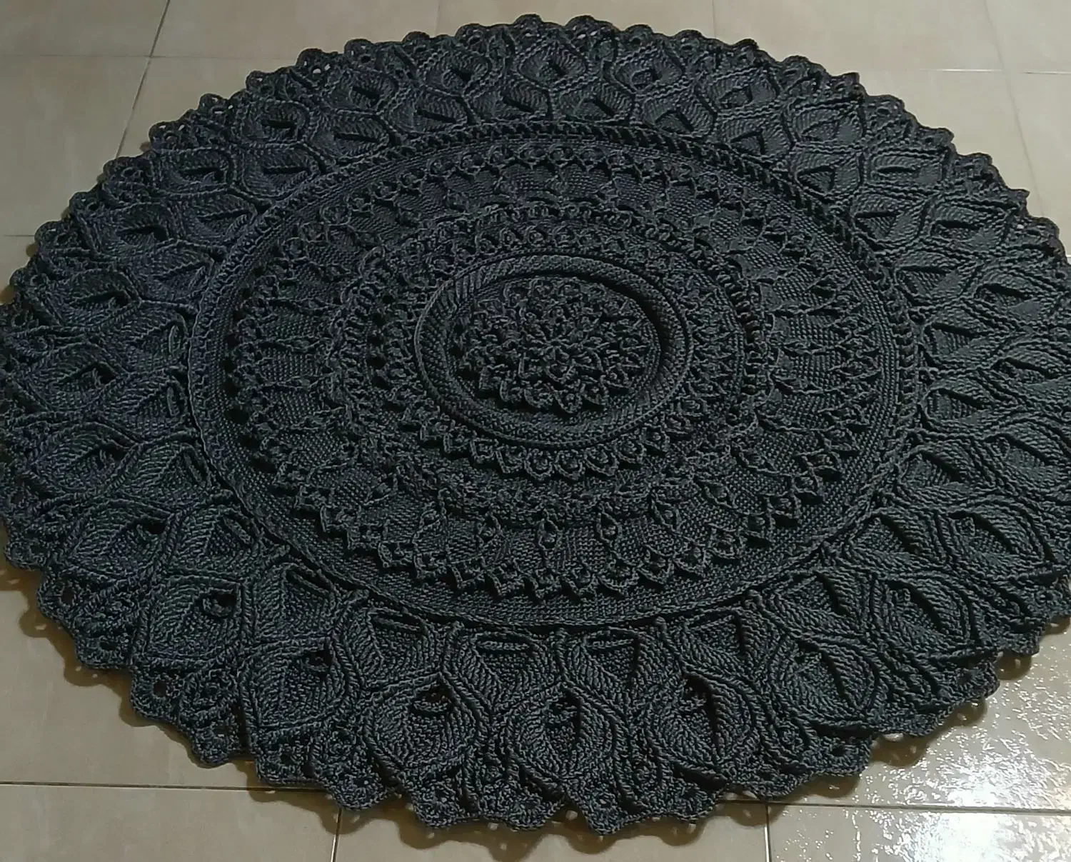 فرشینه مدرن یلدایی بافته شده با نخ مکرومه|فرش|تهران, علی‌آباد|دیوار