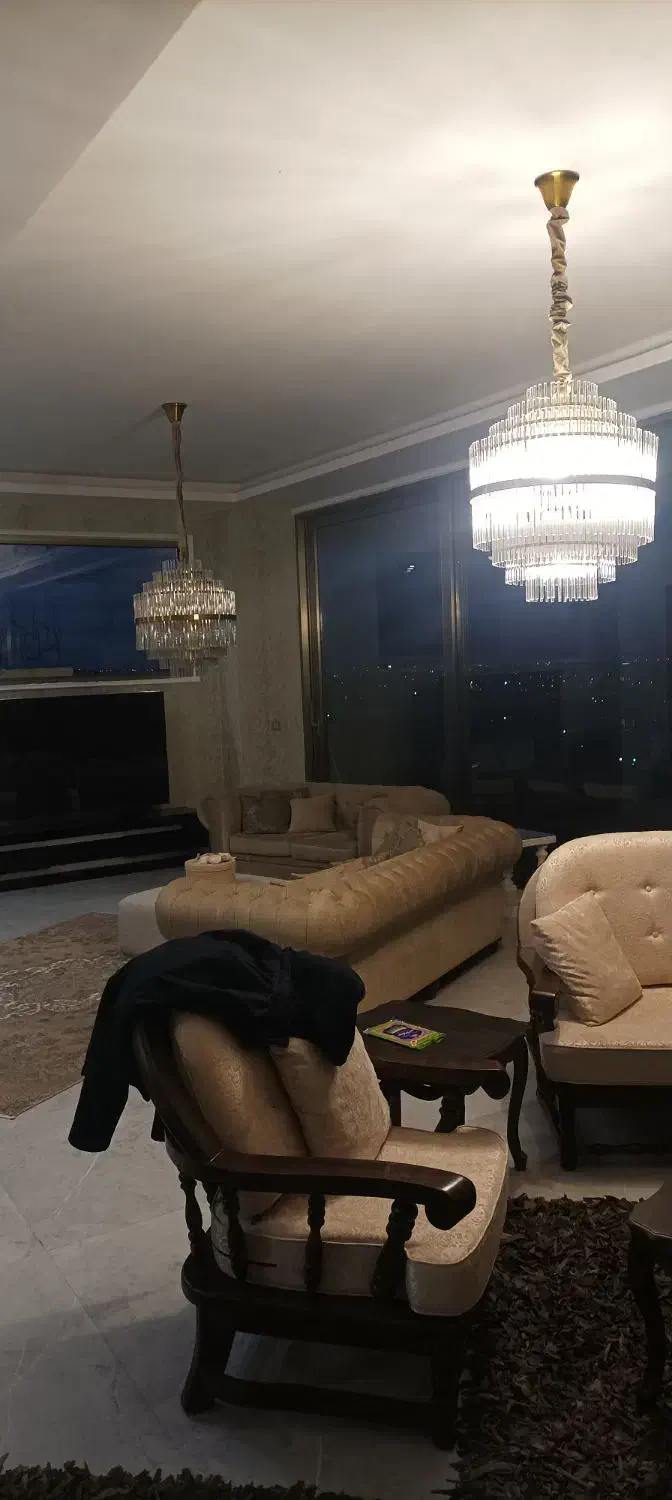 نصاب انواع لوستر و چراغ|خدمات پیشه و مهارت|نوشهر, |دیوار