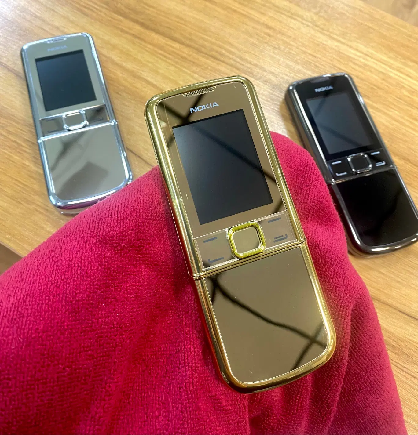 گوشی نوکیا 8800 nokia دکمه ای کشویی|موبایل|تهران, نیاوران|دیوار