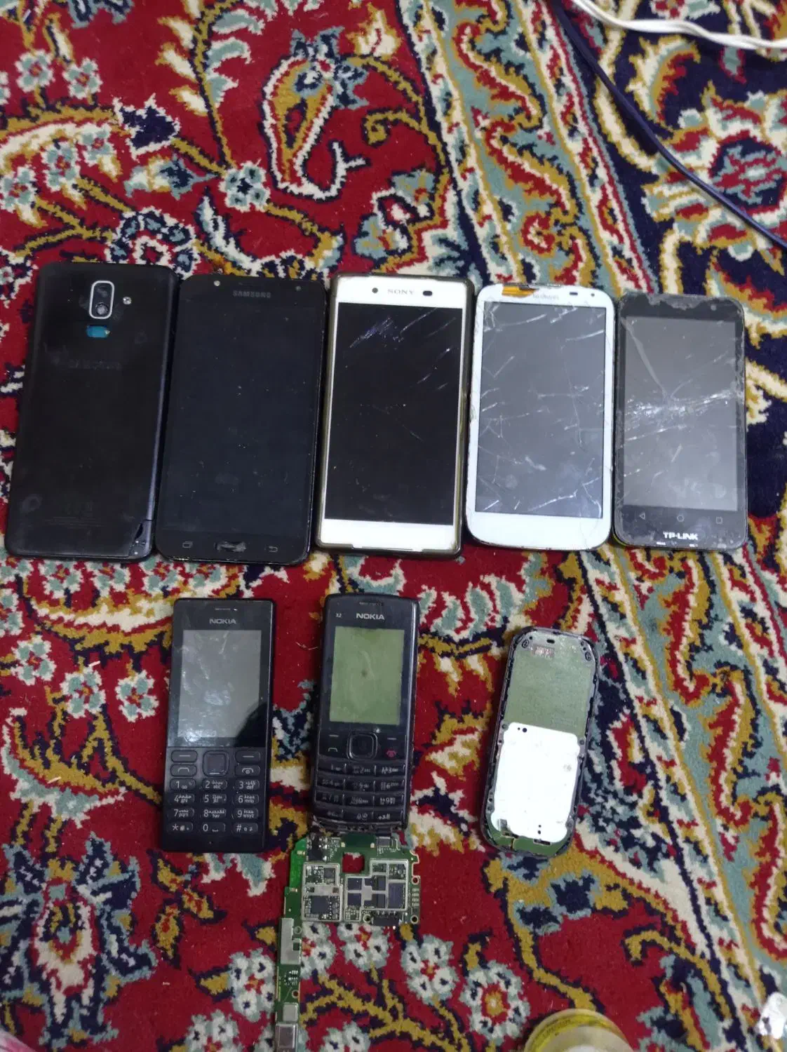 گوشی برد سالم قطعات سالم ال سی دی شکسته|موبایل|مشهد, ویلاشهر|دیوار