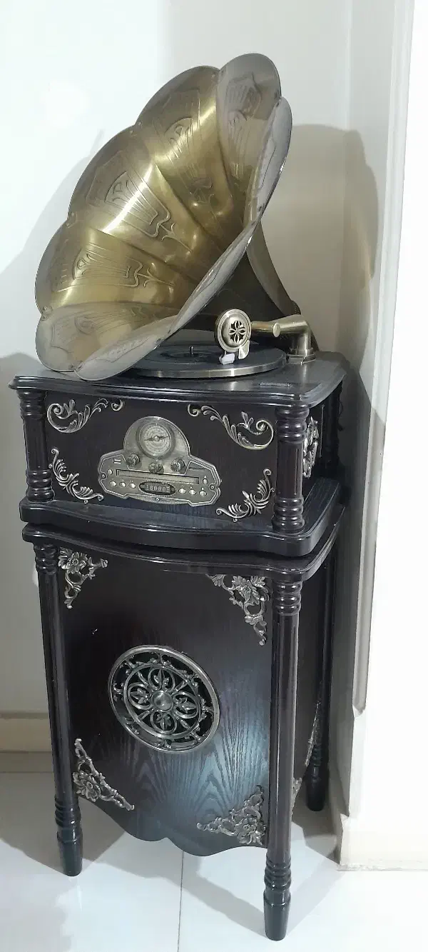 گرامافون ایستاده والتر|صنایع دستی و سایر لوازم تزئینی|ری, جوانمرد قصاب|دیوار