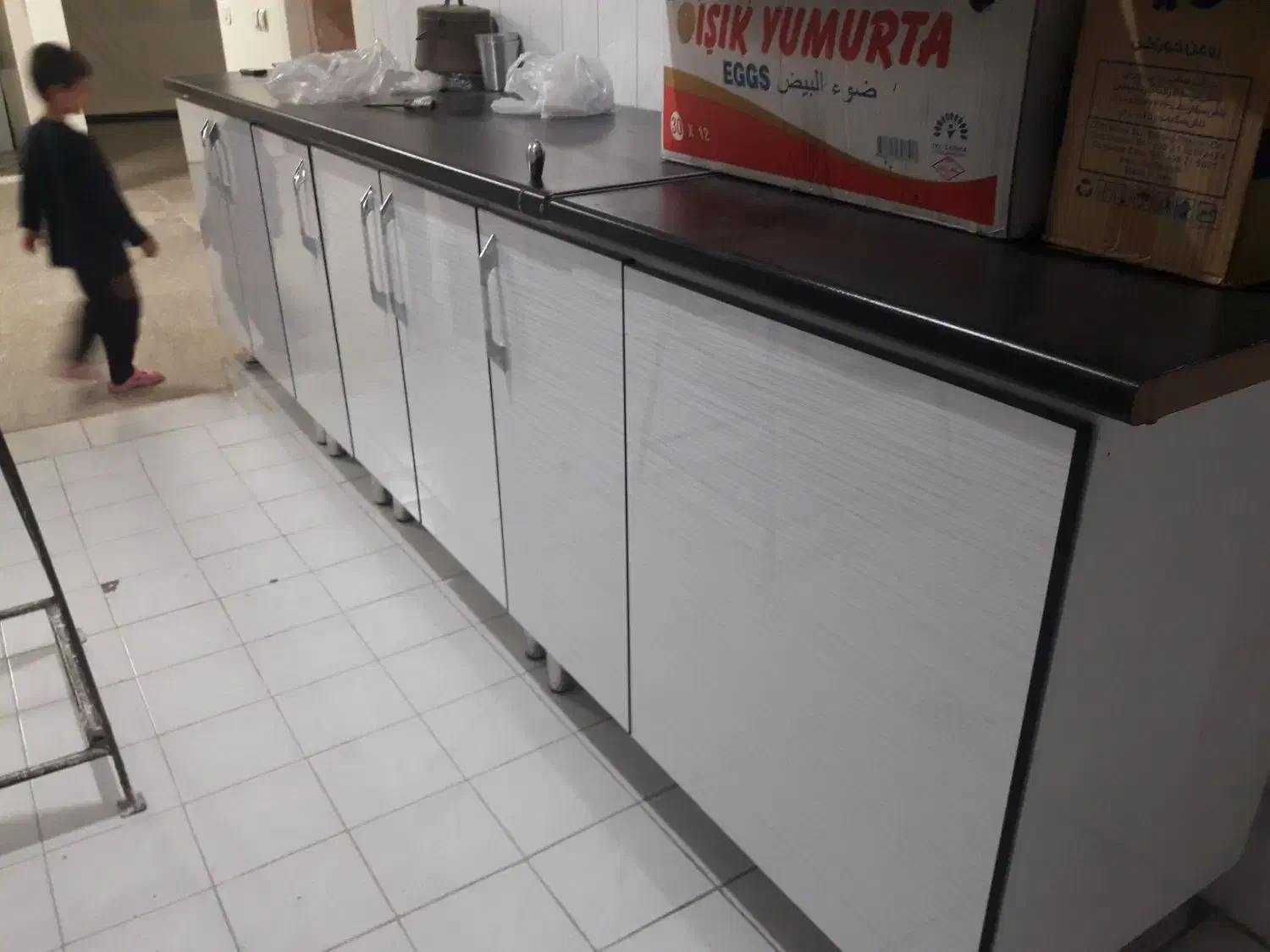 کابینت هایگلاس ۳ ماه کارکرده  سرویس و تکی  دو دست|مصالح و تجهیزات ساختمان|تهران, افسریه شمالی|دیوار