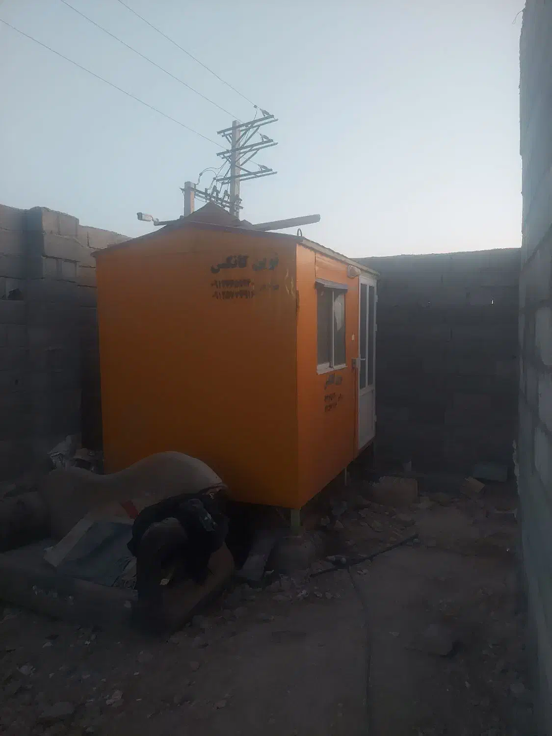 کانکس دوپنجره ای۲در۳|مصالح و تجهیزات ساختمان|هشتگرد, کوشک زر|دیوار