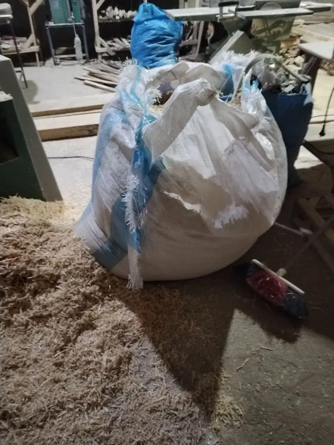 خاک اره مناسب برای زیر مرغ|لوازم جانبی حیوانات|شیراز, سلطان آباد|دیوار