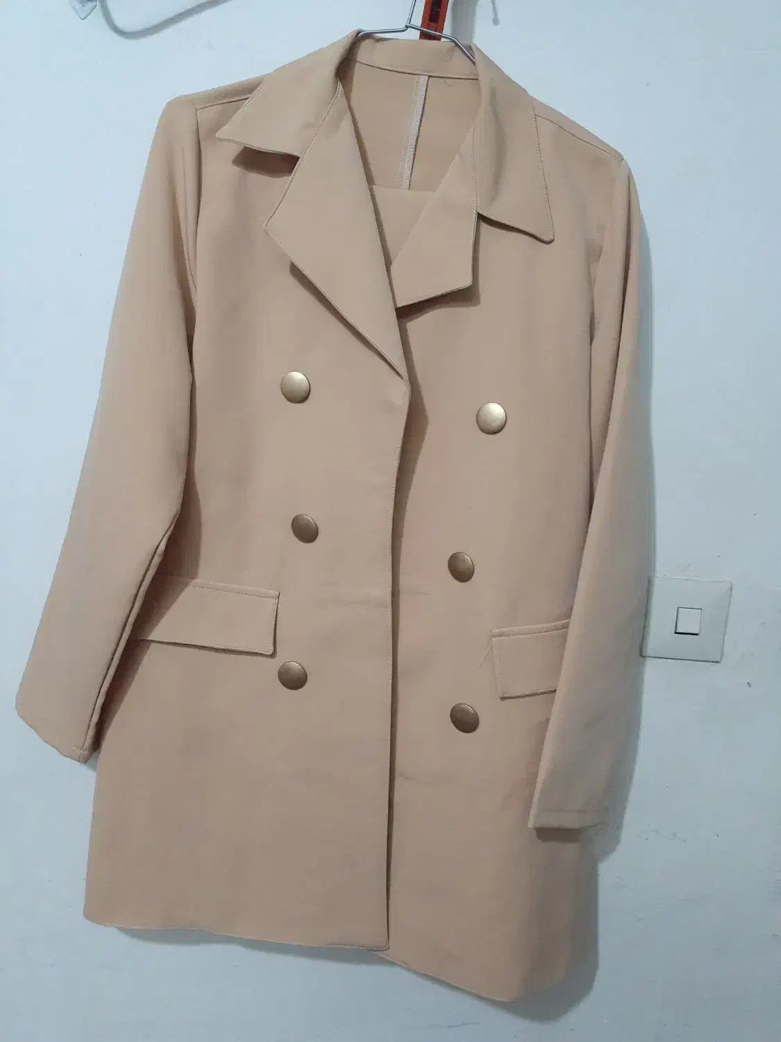 لباس مجلسی|لباس|کبودرآهنگ, |دیوار