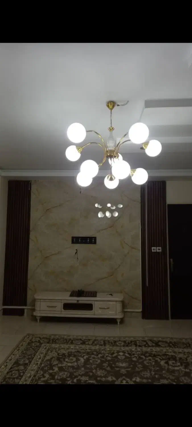 لوستر|لوستر و چراغ آویز|کرج, ساسانی (قلمستان)|دیوار