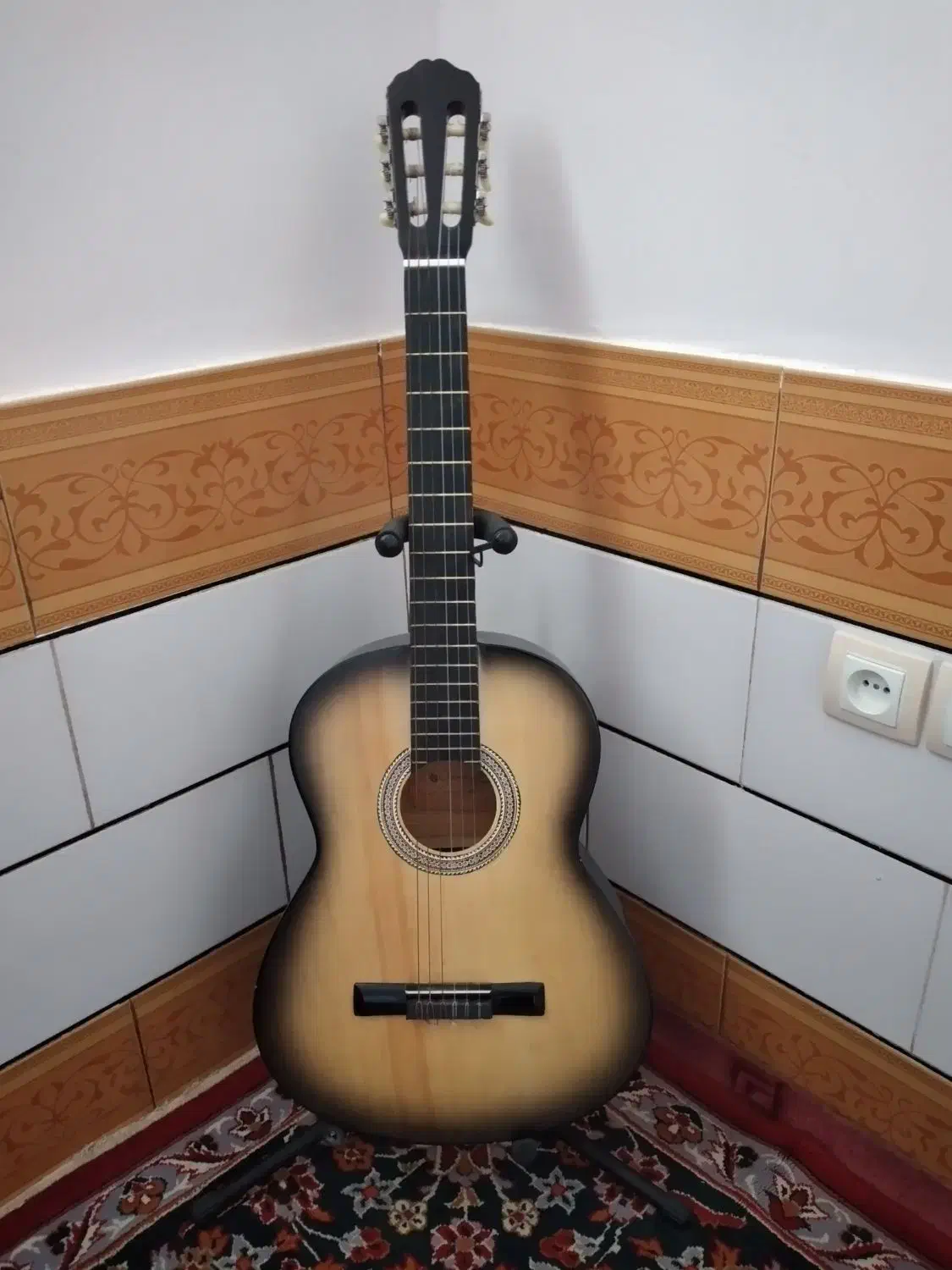 گیتار|گیتار، بیس، امپلیفایر|شهرکرد, |دیوار