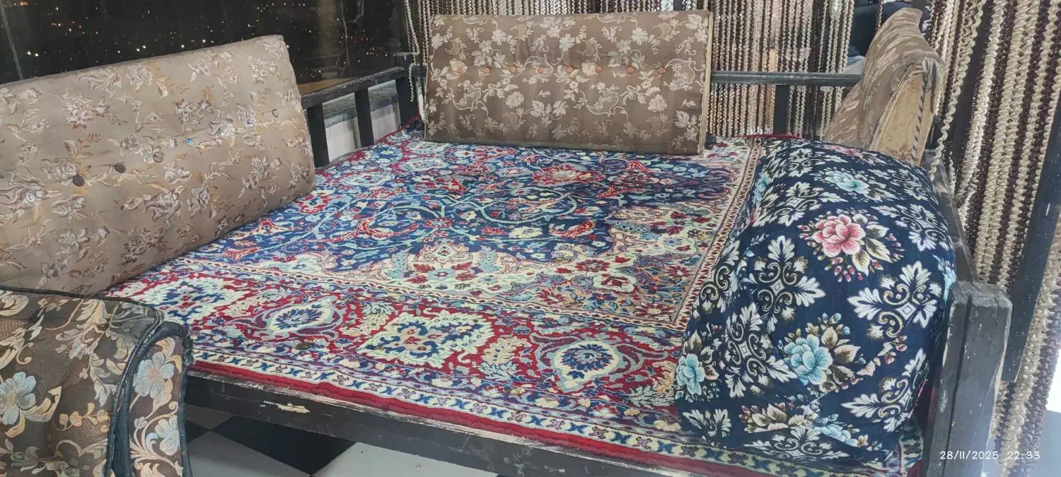 تخت چوبی سنتی|تخت و سرویس خواب|دورود, |دیوار