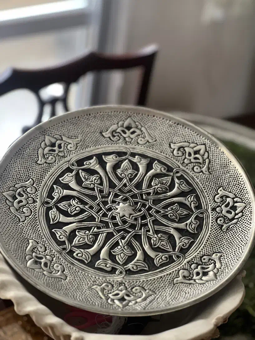 سینی مسی|صنایع دستی و سایر لوازم تزئینی|اصفهان, کوی امیریه|دیوار