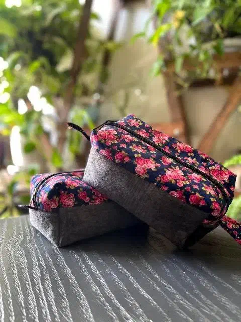 کیف لوازم ارایشی جنس خوب|کیف، کفش، کمربند|پرند, فاز ۶|دیوار