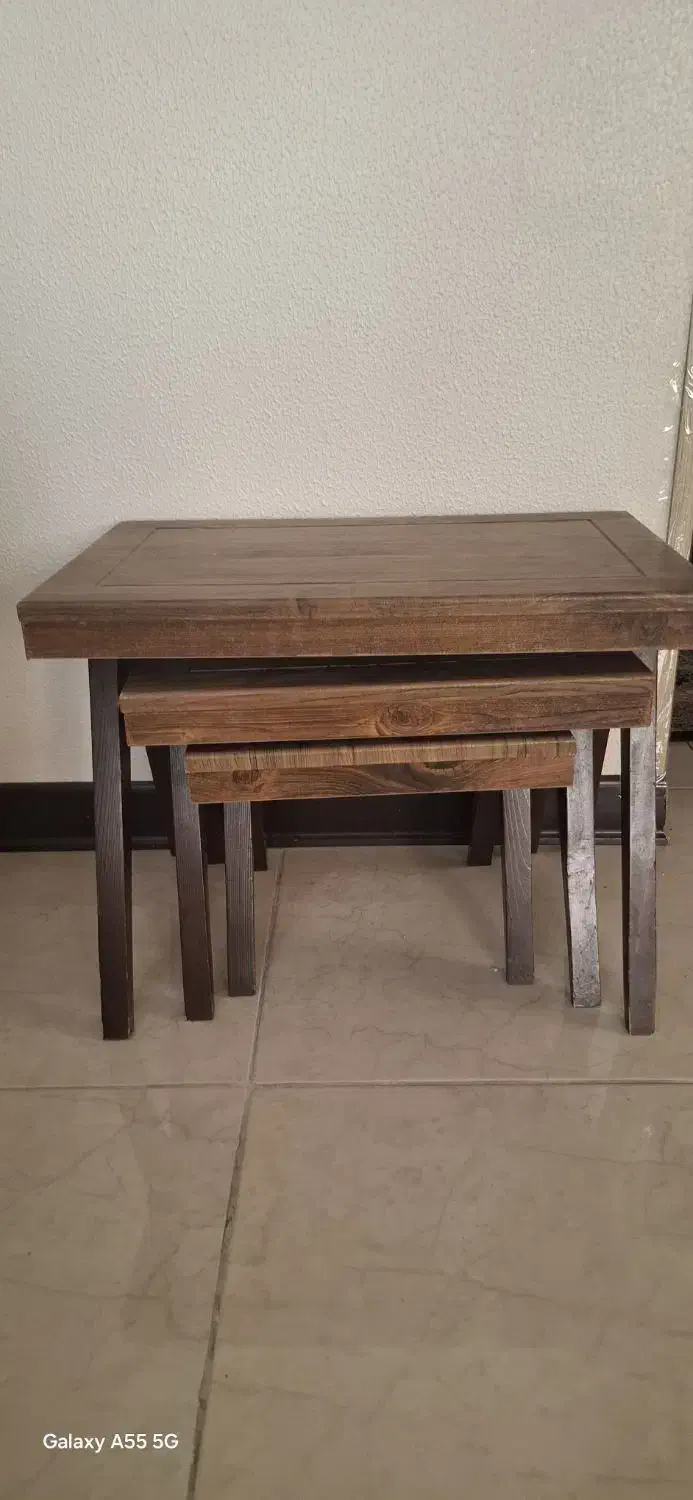 سلام میز وسط مبلی وسه عدد گل میز|مبلمان خانگی و میز عسلی|شاهین‌شهر, فدک|دیوار