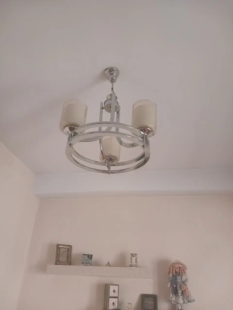 لوستر سه شاخه سالم و نو|لوستر و چراغ آویز|پردیس, فاز ۸|دیوار