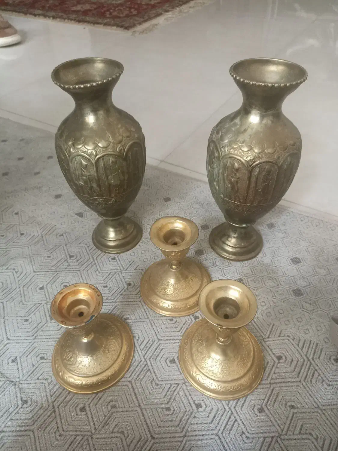 گلدان برنجی وشمعدان برنجی|کلکسیون اشیاء عتیقه|تهران, جمال‌زاده|دیوار